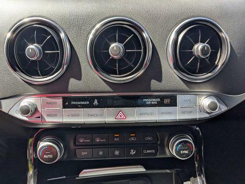 2019 Kia Stinger Base