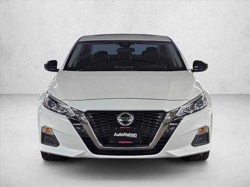 2020 Nissan Altima SR FWD