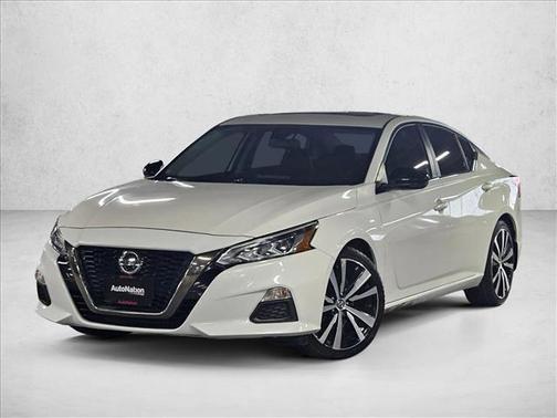 2020 Nissan Altima SR FWD