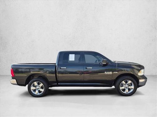 Brilliant Black Crystal Pearlcoat 2017 RAM 1500 Lone Star