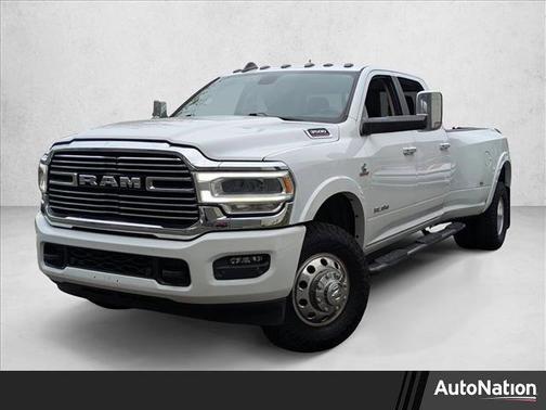 2021 RAM 3500 Laramie Crew Cab 4x4 8' Box