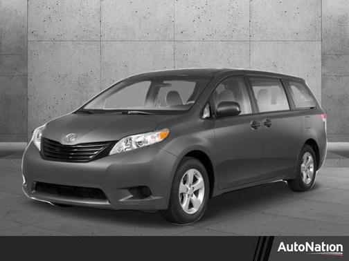 2013 Toyota Sienna XLE