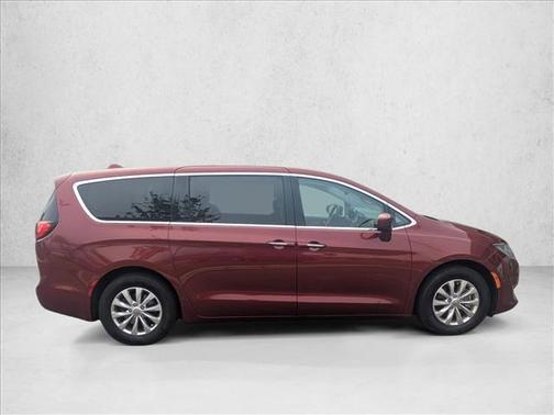 2018 Chrysler Pacifica Touring Plus