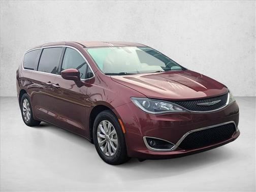 2018 Chrysler Pacifica Touring Plus