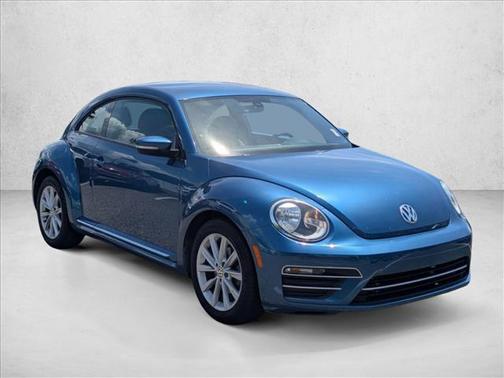 Silk Blue Metallic 2017 Volkswagen Beetle 1.8T SE