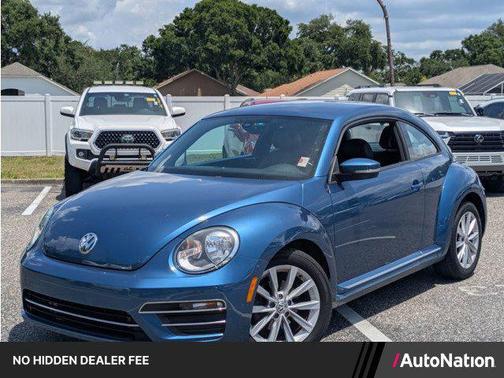 Silk Blue Metallic 2017 Volkswagen Beetle 1.8T SE