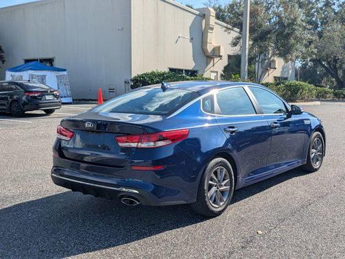 2020 Kia Optima LX