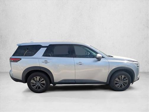2022 Nissan Pathfinder S 2WD