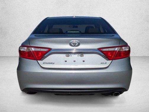 Celestial Silver Metallic 2016 Toyota Camry XLE