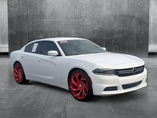 2016 Dodge Charger SE