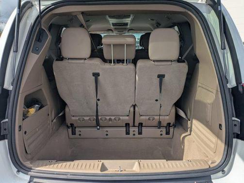 2014 Chrysler Town & Country Touring-L