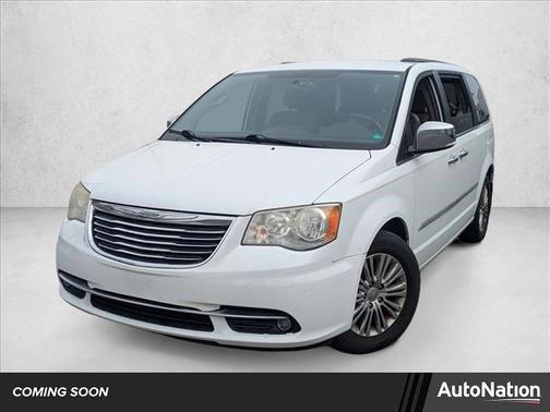 2014 Chrysler Town & Country Touring-L