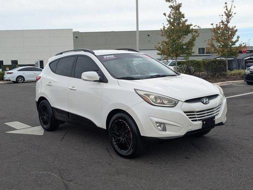 2015 Hyundai TUCSON SE