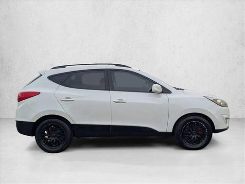 2015 Hyundai TUCSON SE