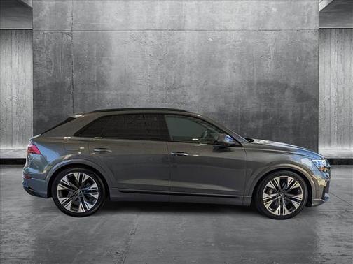 2024 Audi Q8 55 Prestige