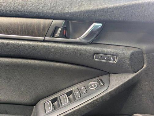 Lunar Silver Metallic 2019 Honda Accord Touring 2.0T