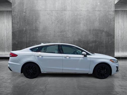 2020 Ford Fusion Hybrid SE
