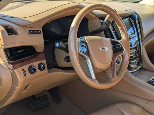 2016 Cadillac Escalade Platinum
