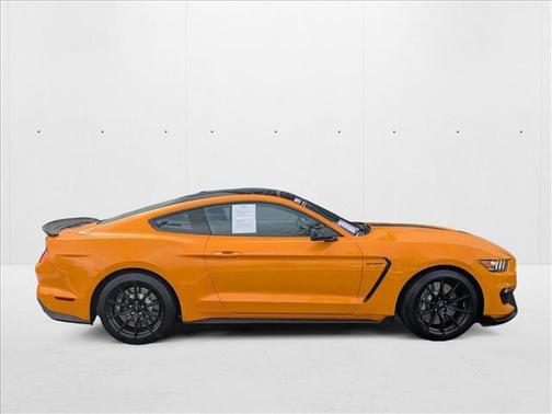 2018 Ford Shelby GT350 Base