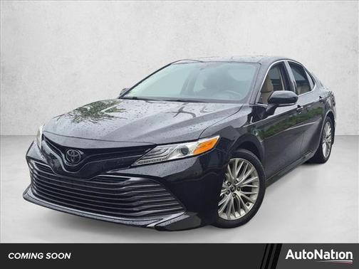 Midnight Black Metallic 2019 Toyota Camry XLE