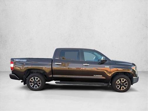 2018 Toyota Tundra SR5