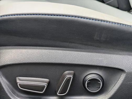 2018 Toyota Prius Four Touring