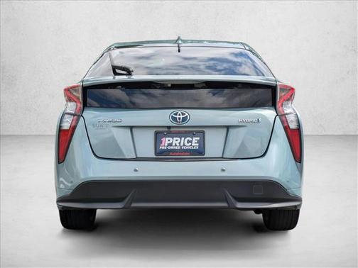 2018 Toyota Prius Four Touring