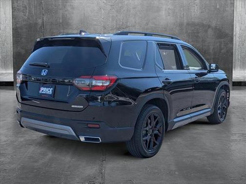 2025 Honda Pilot Touring 8-Passenger