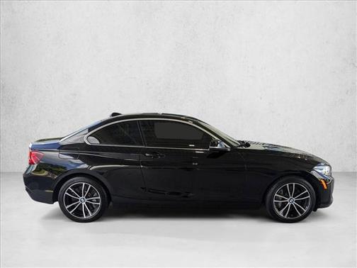 2021 BMW 230 230i