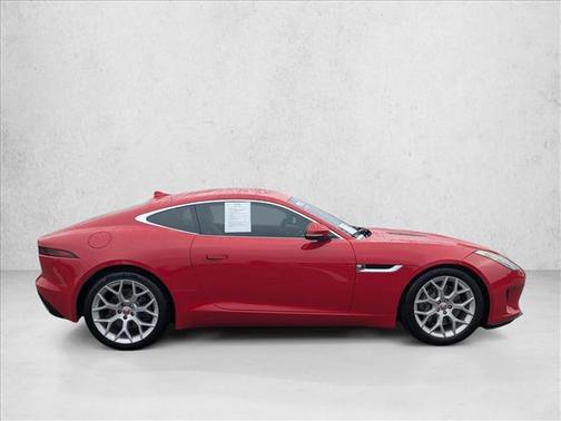 2019 Jaguar F-TYPE P300