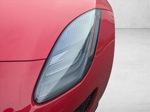 2019 Jaguar F-TYPE P300