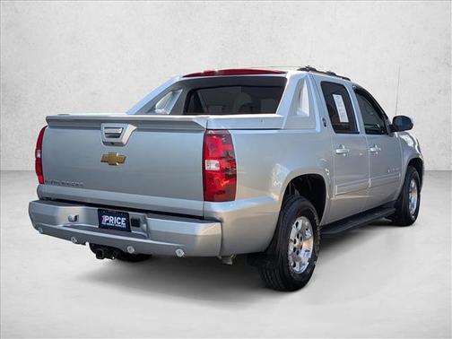 2013 Chevrolet Avalanche LS