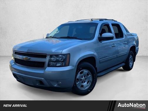 2013 Chevrolet Avalanche LS