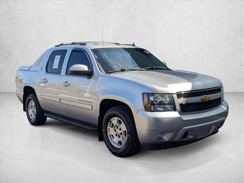 2013 Chevrolet Avalanche LS