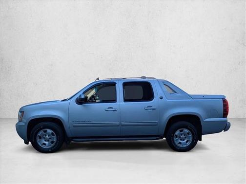 2013 Chevrolet Avalanche LS