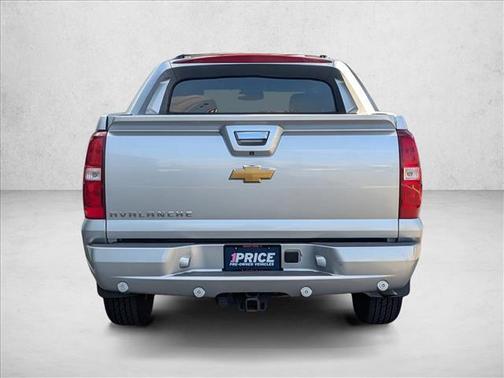 2013 Chevrolet Avalanche LS