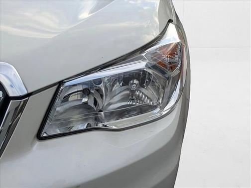 2016 Subaru Forester 2.5i