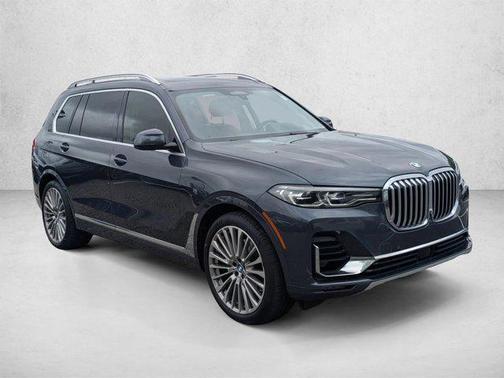 Arctic Grey Metallic 2022 BMW X7 xDrive40i
