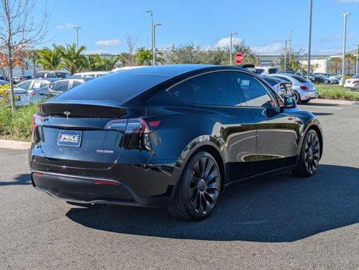 2022 Tesla Model Y Performance Dual Motor All-Wheel Drive