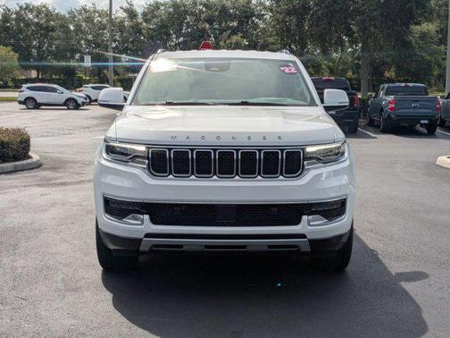 2022 Jeep Wagoneer Series II 4x2