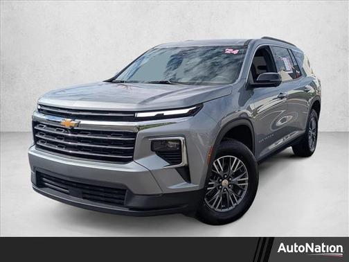 2024 Chevrolet Traverse LT