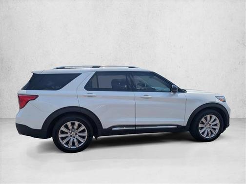 Shadow Black 2017 Ford Explorer XLT