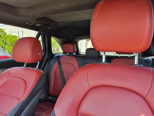 Graphite Grey Metallic 2020 Mercedes-Benz GLC 300 Base