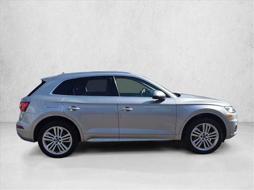 Silver/Gray 2018 Audi Q5 2.0T Tech Premium