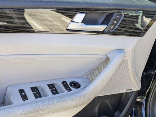 2016 Hyundai SONATA Limited