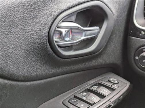 2019 Jeep Cherokee Altitude