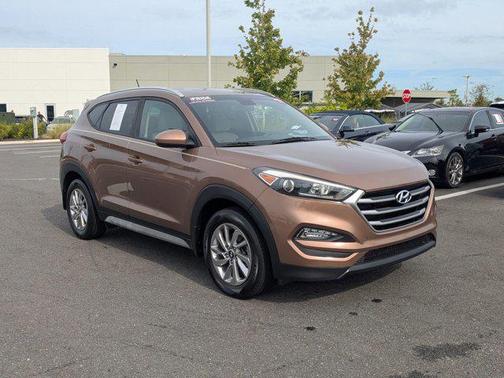 2017 Hyundai TUCSON SE