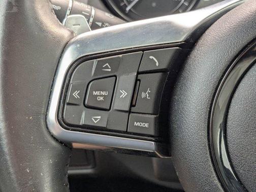 2019 Jaguar F-TYPE P300