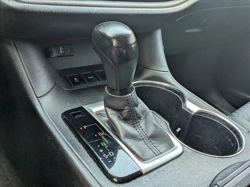 2016 Toyota Highlander LE
