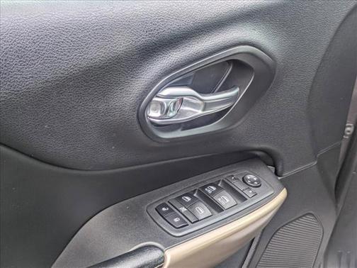 Granite Crystal Metallic Clearcoat 2018 Jeep Cherokee Limited